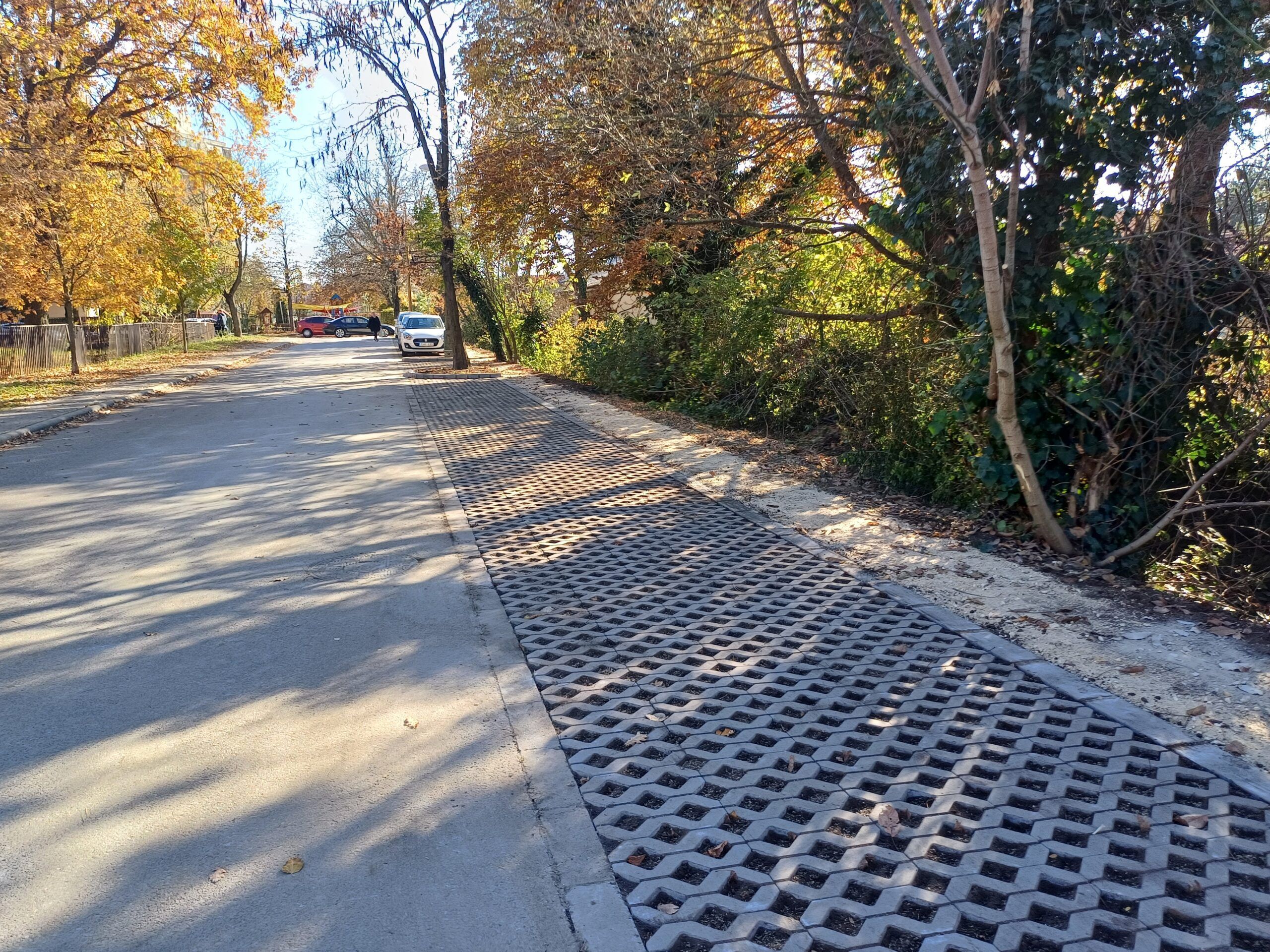 Elkészült a parkoló a Bartók iskolánál